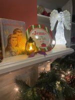 Christmas mantle 2025.jpeg